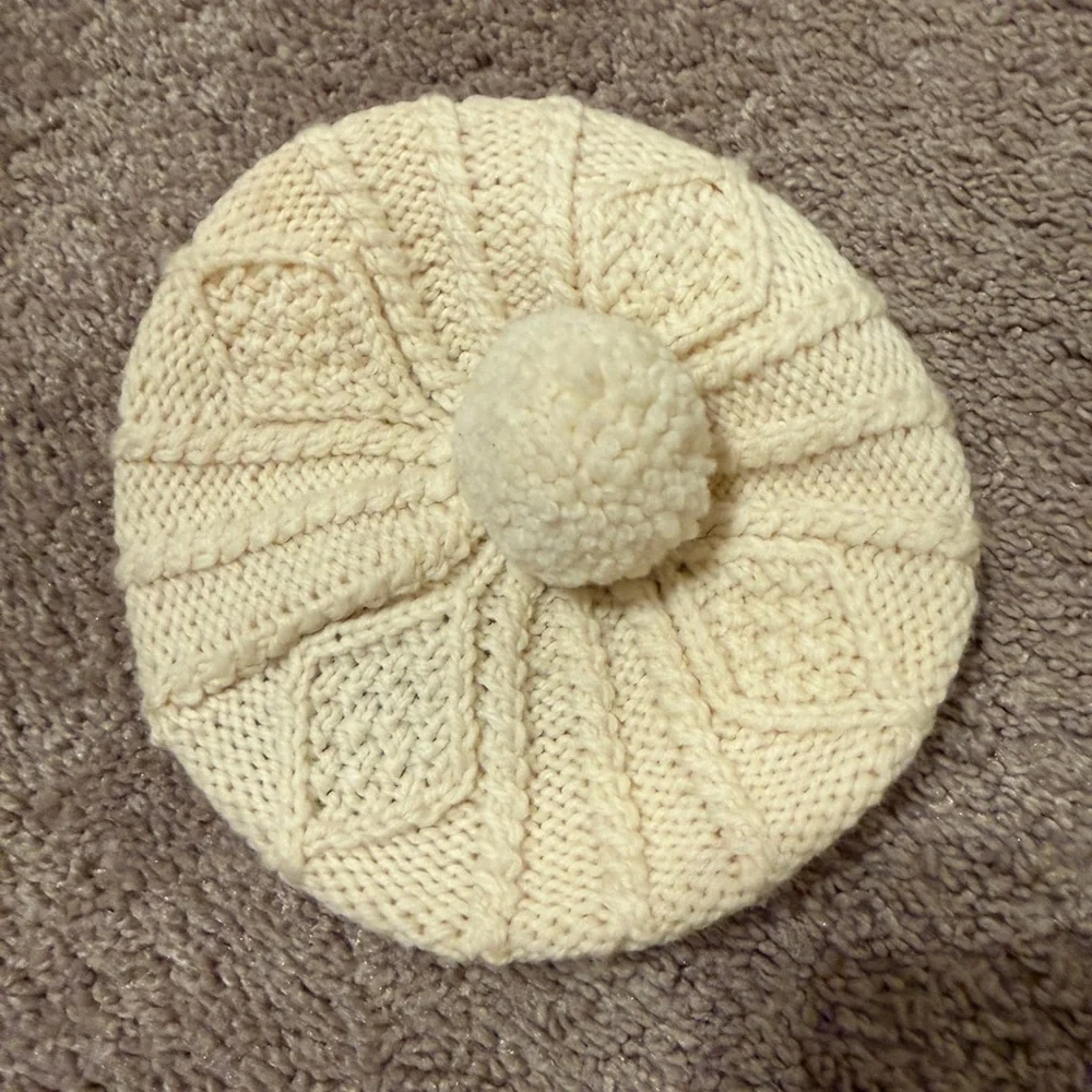 Aran Woollen Mills 100% Merino Wool Children’s Beret hat Natural cream